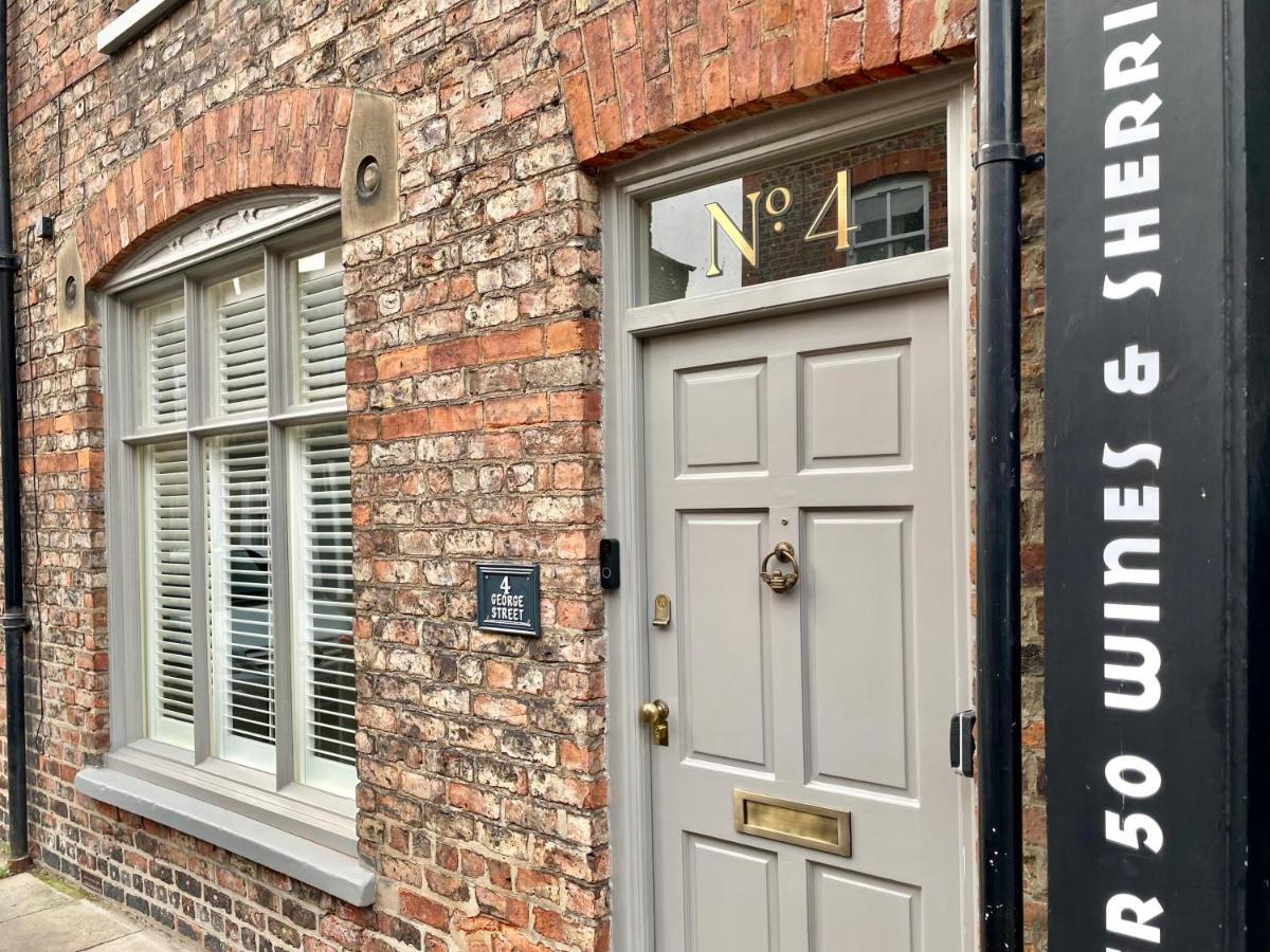 Stay At No 4 York Centre Luaran gambar