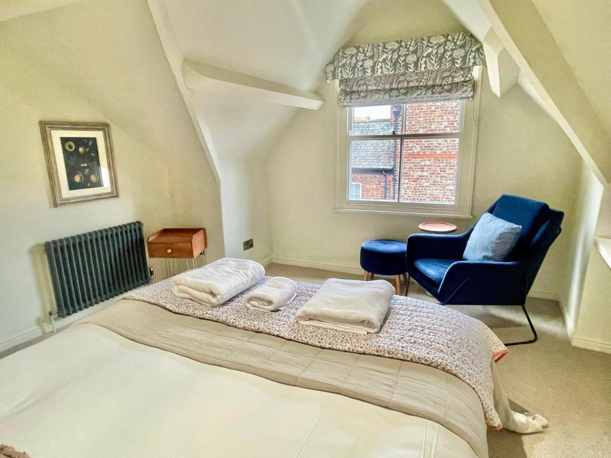 Stay At No 4 York Centre Luaran gambar
